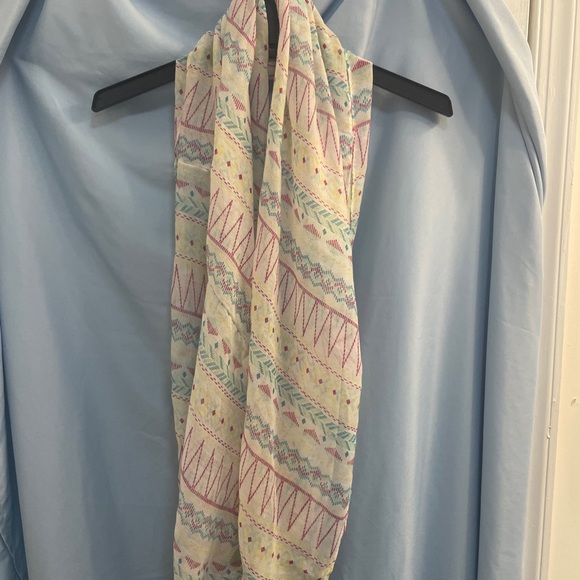 Patterned Infinity Scarf - Multicolor - Picture 2 of 2